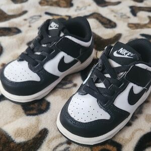 Toddler Nikes Sz 5c